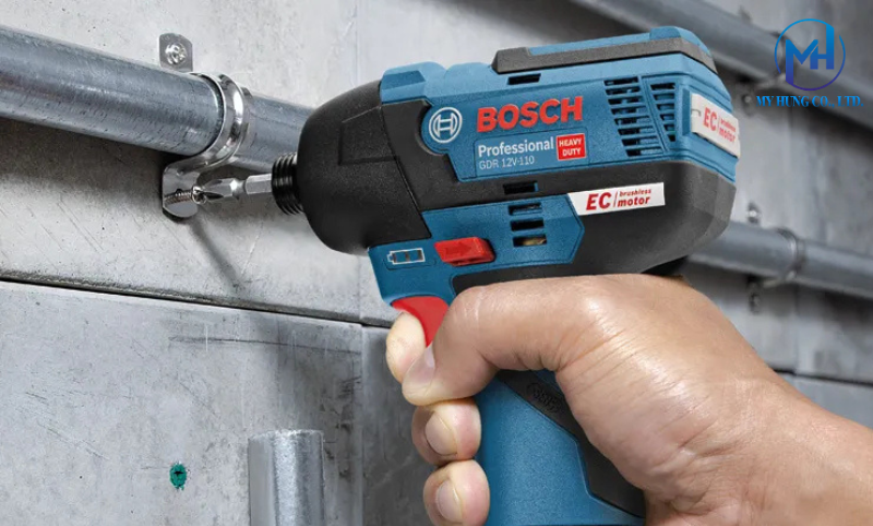 Ứng dụng máy vặn vít động lực Bosch GDR 12V-110 trong thi công chuyên nghiệp