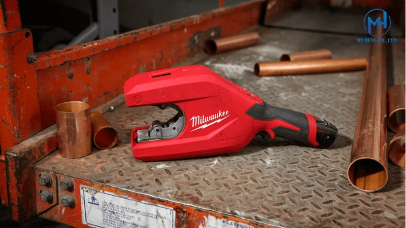 Máy cắt ống đồng Milwaukee M12 CTC