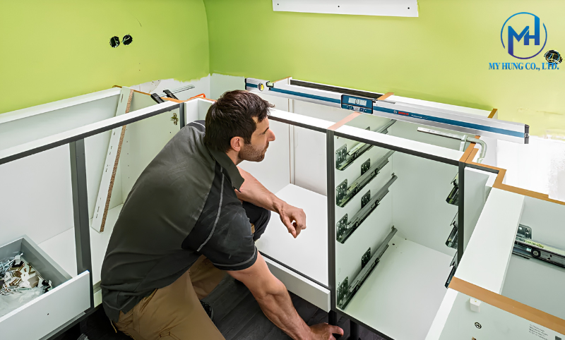 Màn hình tự động xoay của thước đo độ nghiêng Bosch GIM 120