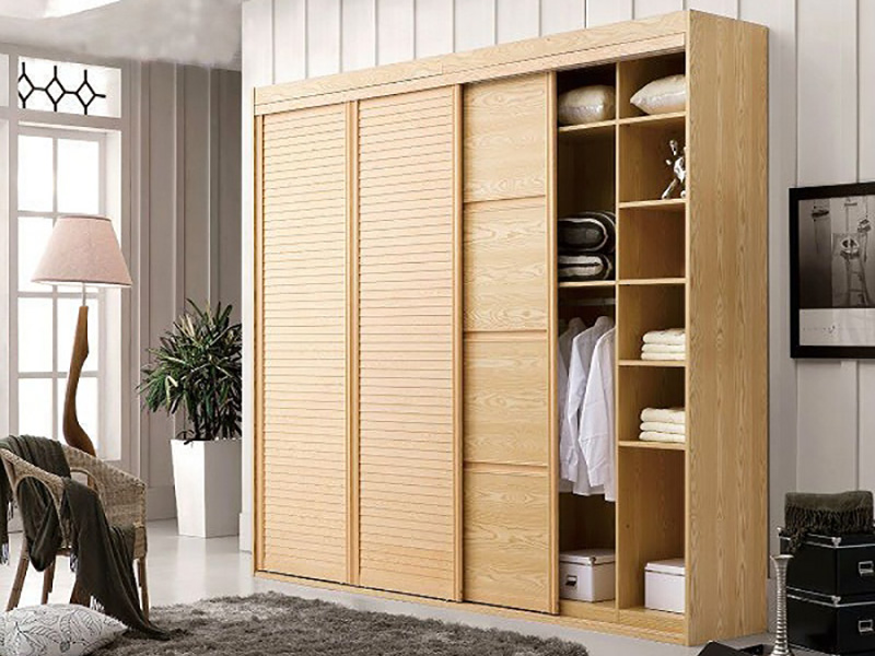 Mẫu tủ quần áo gỗ tự nhiên 4 cánh cửa lùa