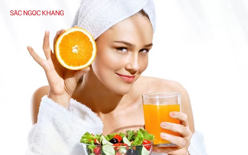 Vitamin C làm sáng da, giảm thâm nám