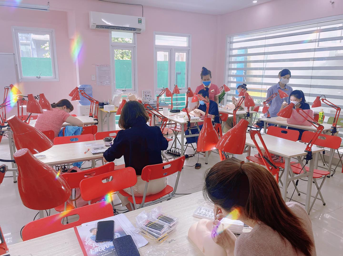 Dạy nối mi TpHCM giá chỉ 7tr/khóa, ra nghề thu nhập 30tr/tháng