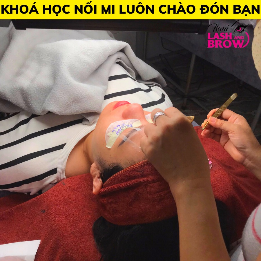 Học nối mi TpHCM tại nhà lên tay trông thấy với những kỹ thuật này!