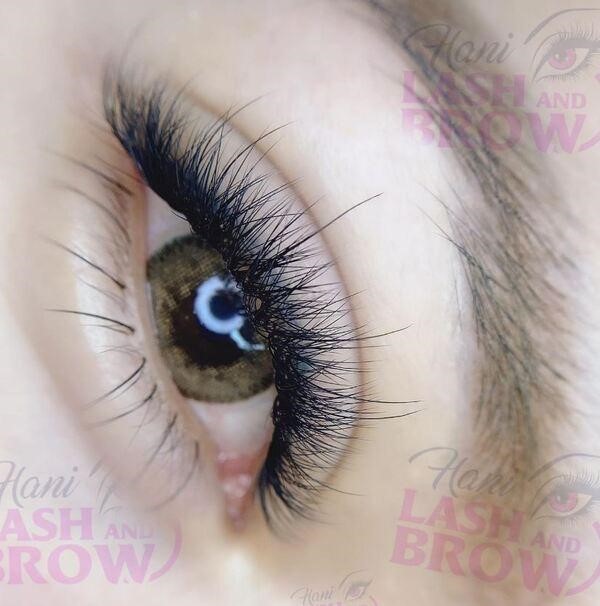 Nối mi thiết kế để trở thành mỹ nhân khó đoán tuổi