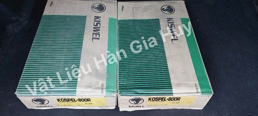 Que hàn Kospel 800R được bọc thuốc Rutile-bazic chống ẩm vượt trội