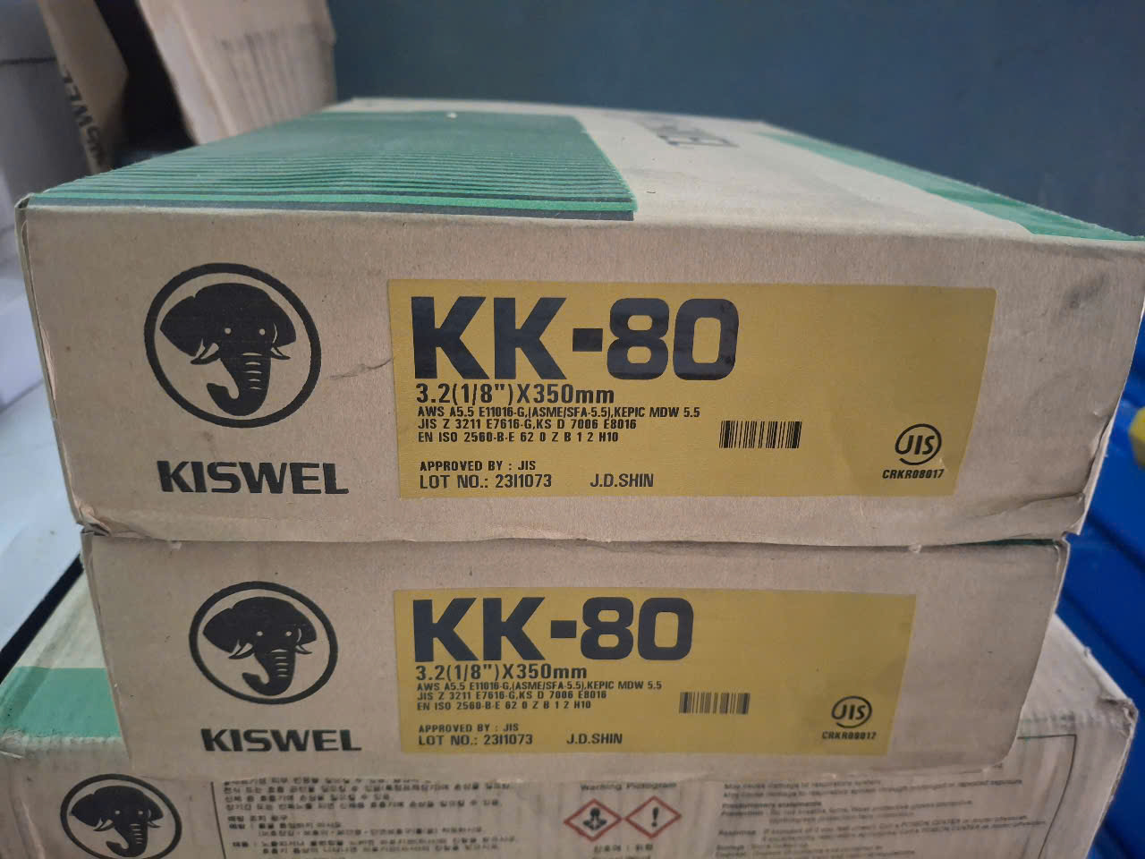 KK-80 có độ bền kéo lên tới 730 MPa thích hợp cho các mối hàn chịu lực, chịu áp suất cao