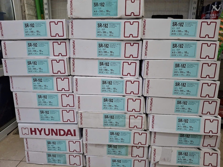 Que hàn SR-182 có ruột hợp kim Niken dày cùng lớp thuốc bọc chống ẩm vượt trội, dễ dàng bảo quản trong mọi điều kiện thời tiết