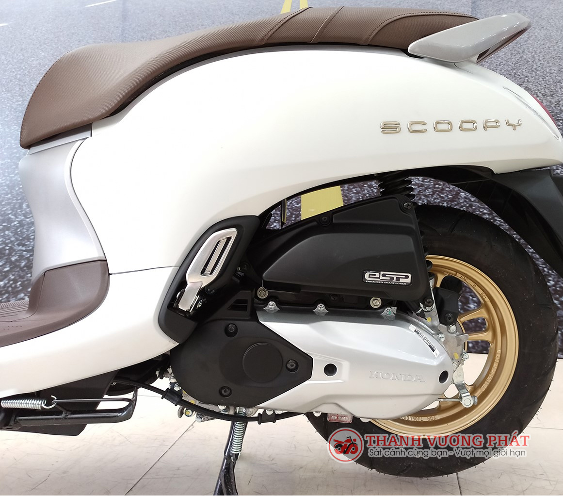 Mua xe ga nhỏ gọn chạy phố  chọn Honda Scoopy hay Yamaha Janus