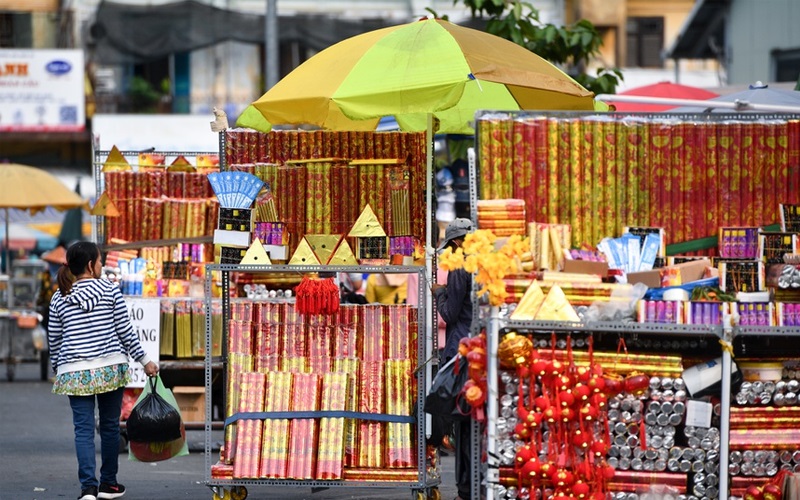 Pháo hoa gắn liền với tuổi thơ mỗi người