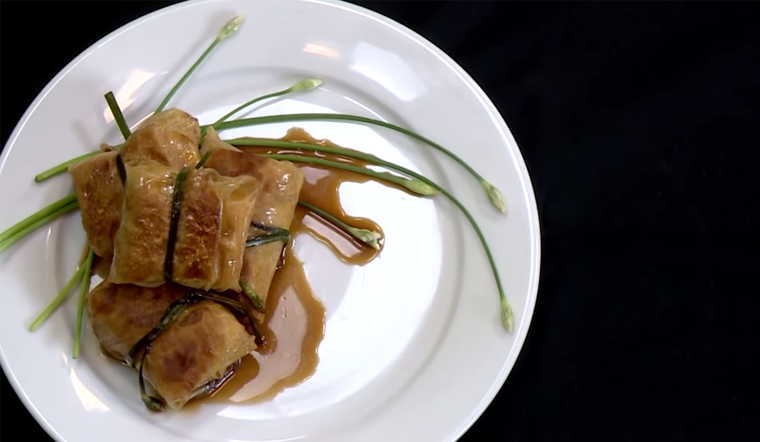 Cách làm tàu hũ ky khìa nước dừa thơm ngon đậm vị