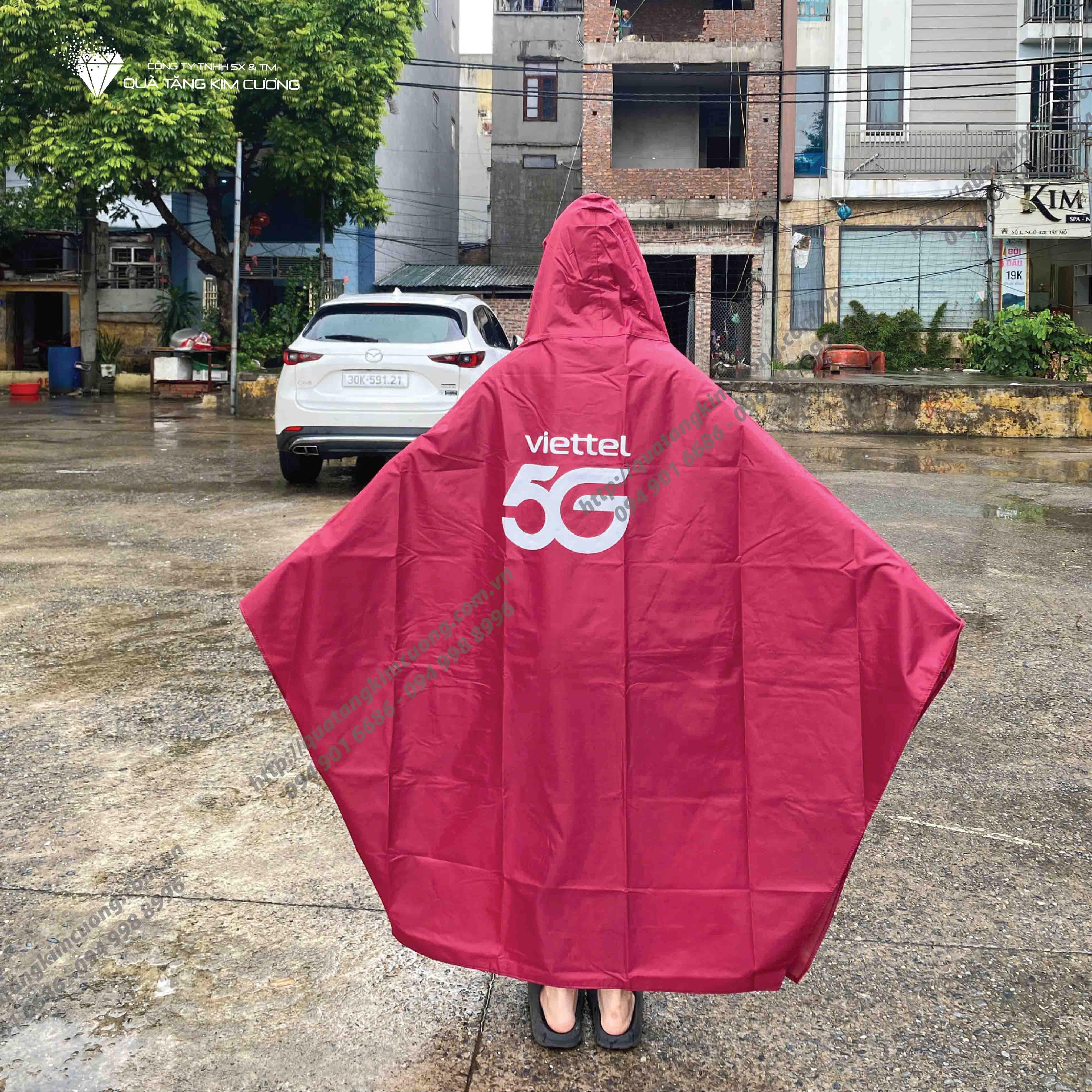 Áo mưa cánh dơi có tai thỏ