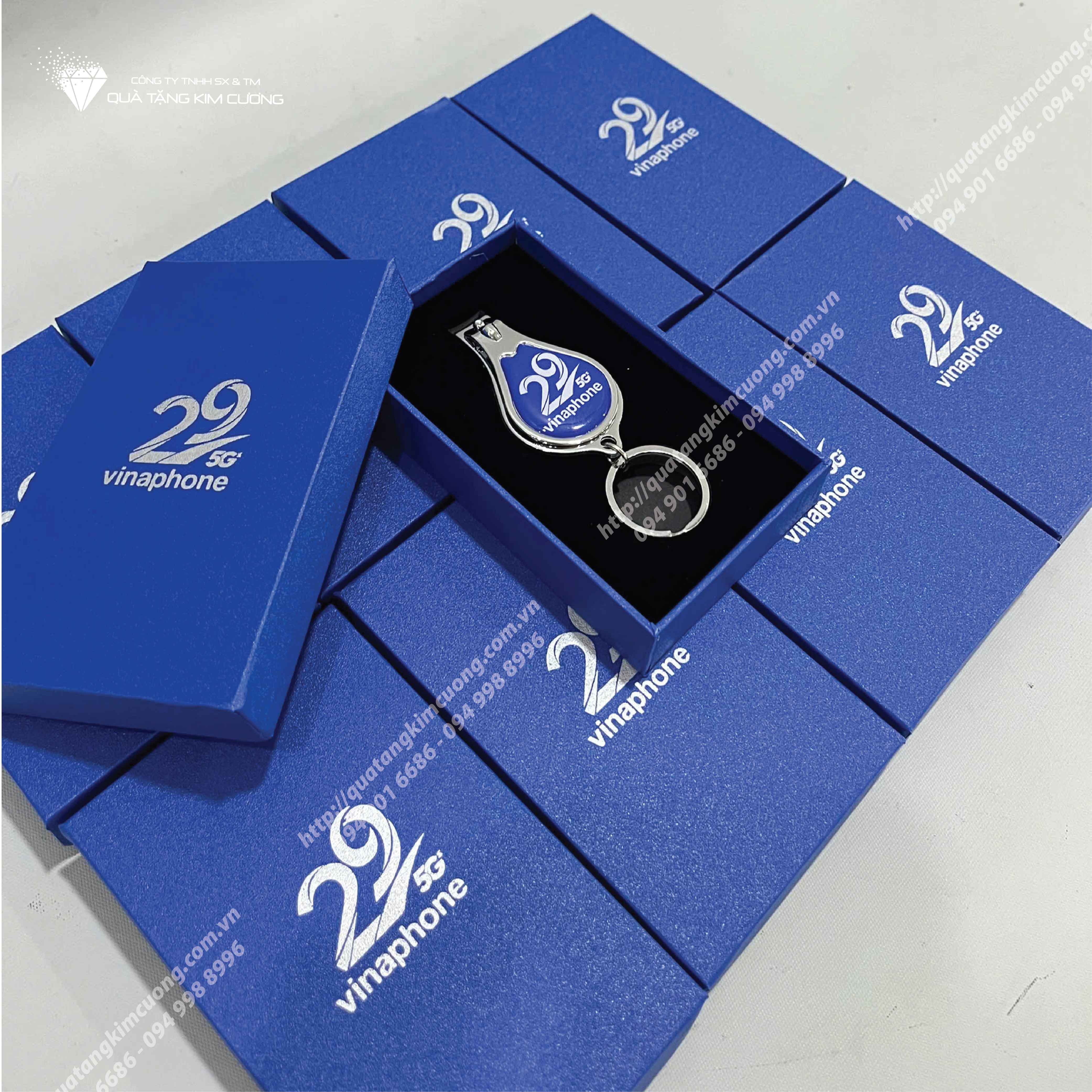 Móc khoá bấm móng tay