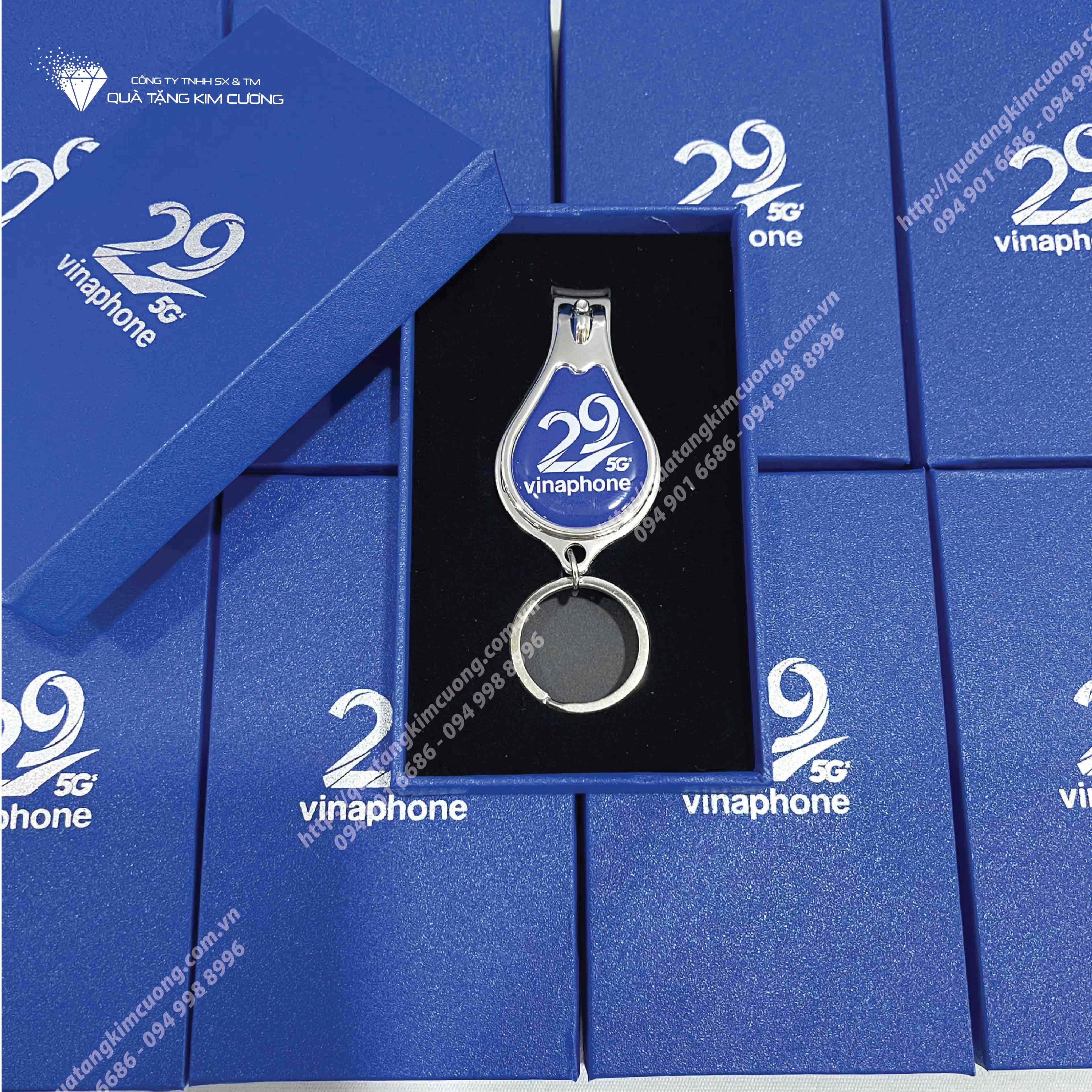 Móc khoá bấm móng tay