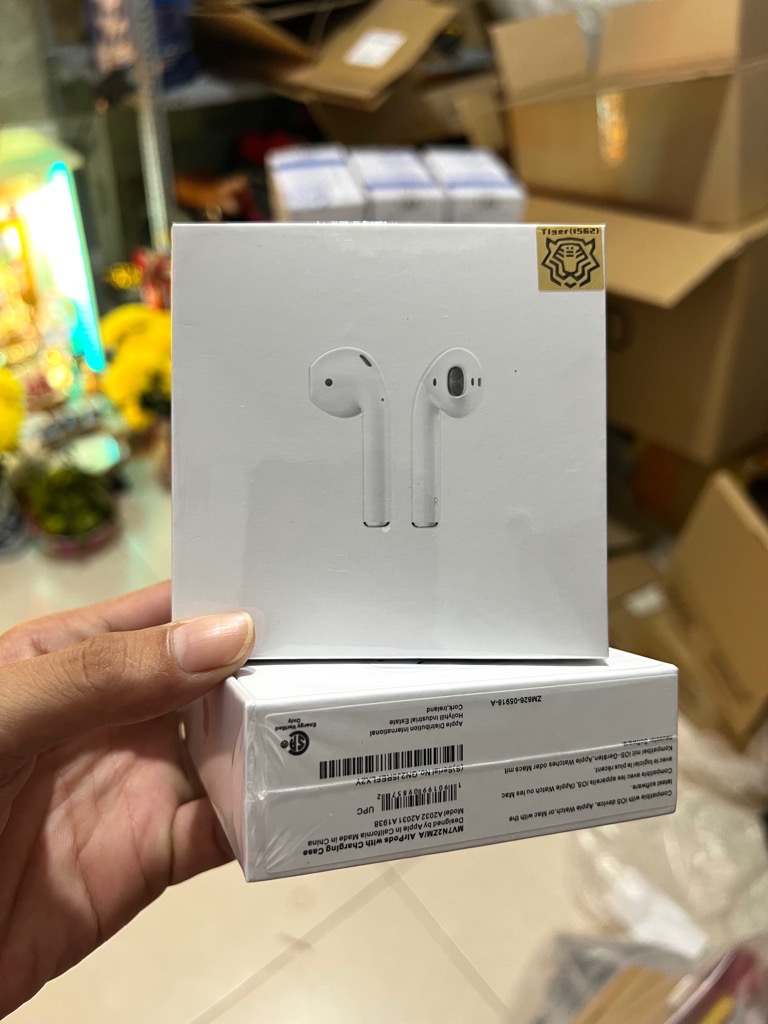 Tai nghe bluetooth Airpods 2 (loại 2TN BH 3 tháng) Rep 1:1 bản nâng cấp VIP LOGO TIGER VÀNG CHIP D8 SẠC KHÔNG DÂY ĐỊNH VỊ loại 1 siêu hay