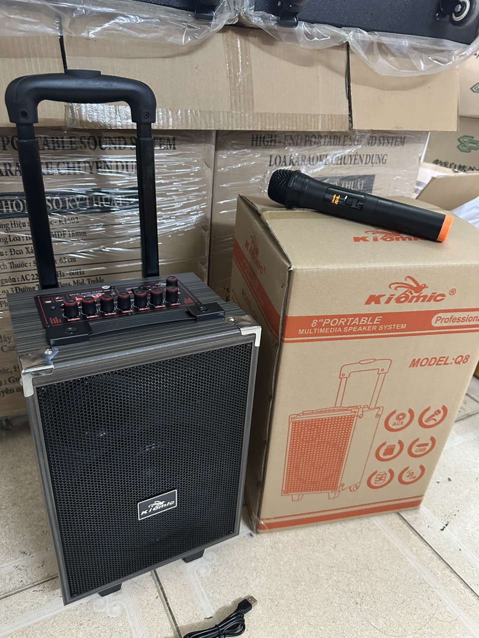 4. Đánh giá và nhận xét từ người dùng