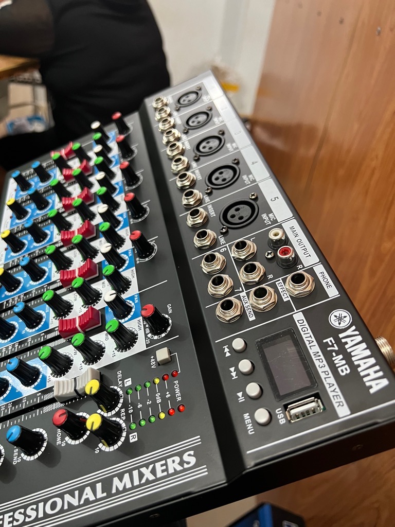 Bàn mixer Yamaha F7-MB 5 line có bluetooth, usb [BH 3 tháng]