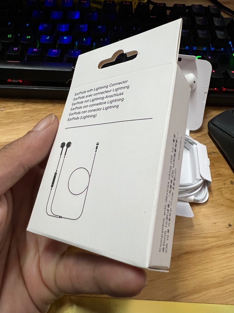 (BOX) Hộp Store cho Tai nghe có dây lightning cho iPhone 7, 8, X chui Lightning HỘP GIẤY KIỂU GIỐNG ZIN KẾT NỐI BLUETOOTH AUTO CONNECT giả zin quấn khay giấy