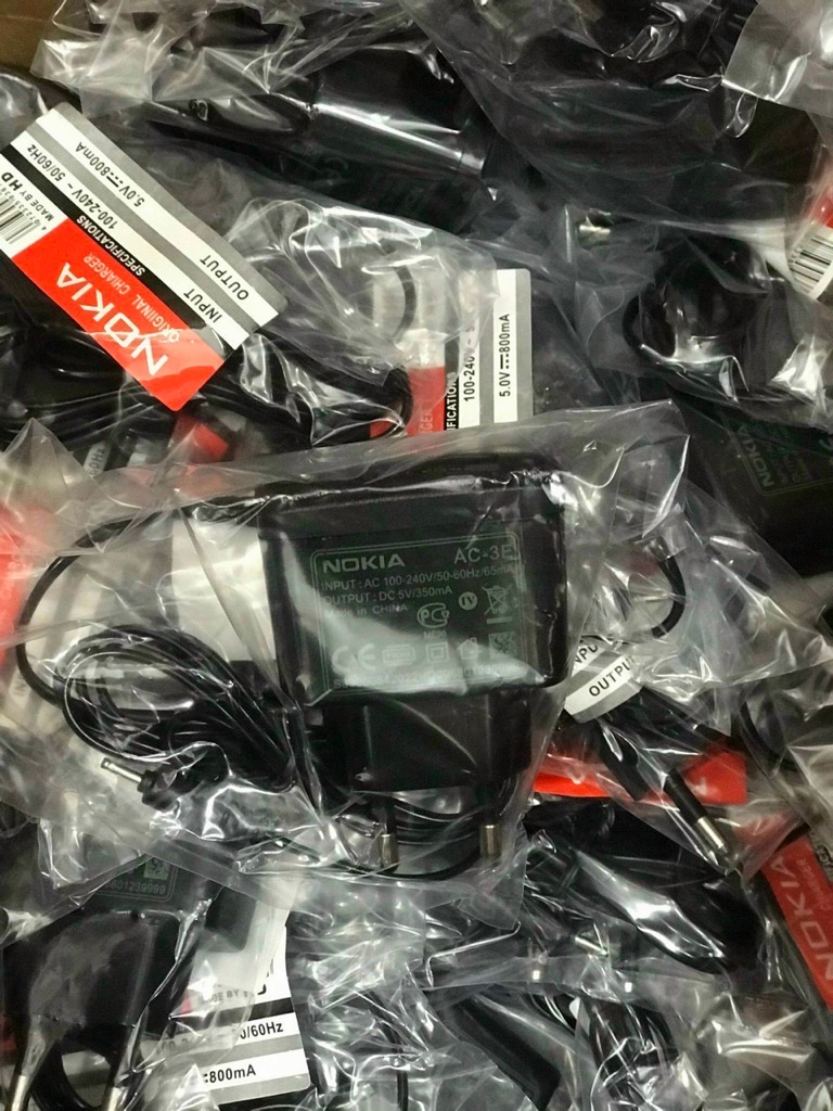 Bộ sạc Nokia chui nhỏ 6101 cục chân kim (loại 1) [BH 3 tháng]