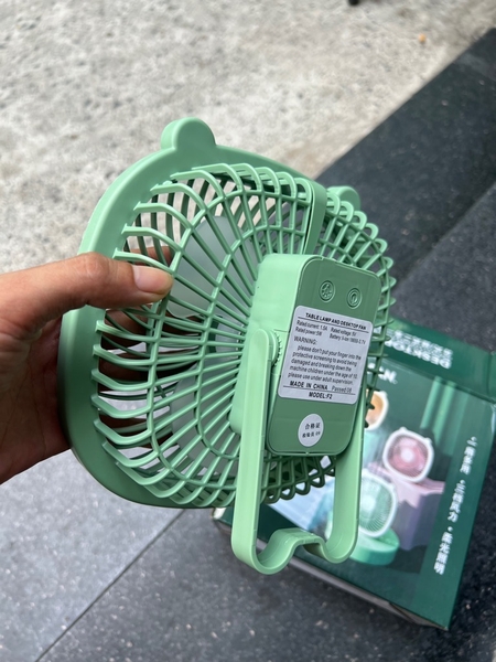 Quạt đèn lớn sạc pin để bàn siêu mát Desktop Fan [BH Test]