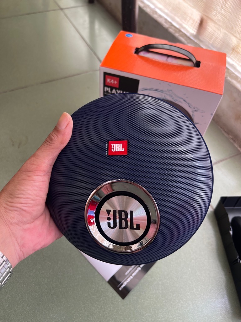 4. Tính năng và kết nối