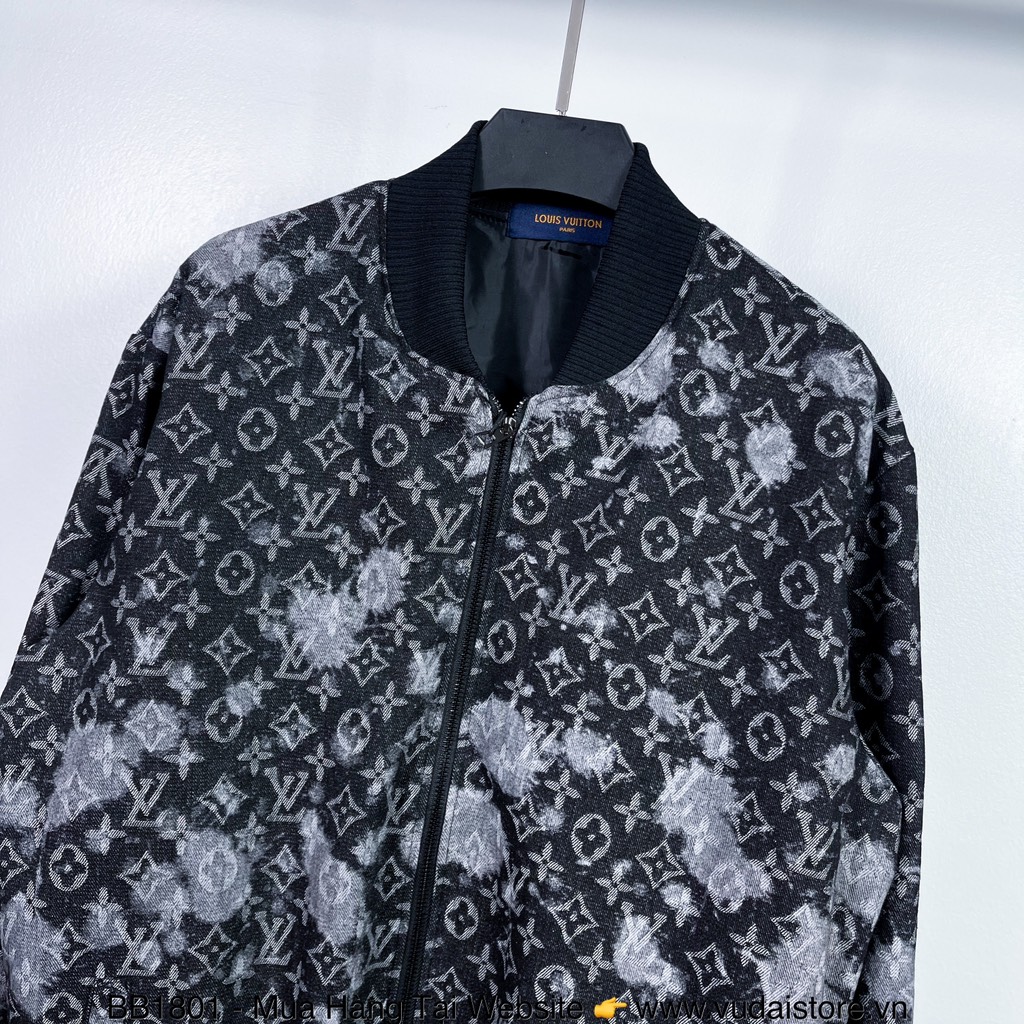 Mua Áo Nỉ Nam Louis Vuitton LV Music Line 1AAT5Y Màu Đen Size S  Louis  Vuitton  Mua tại Vua Hàng Hiệu h070338