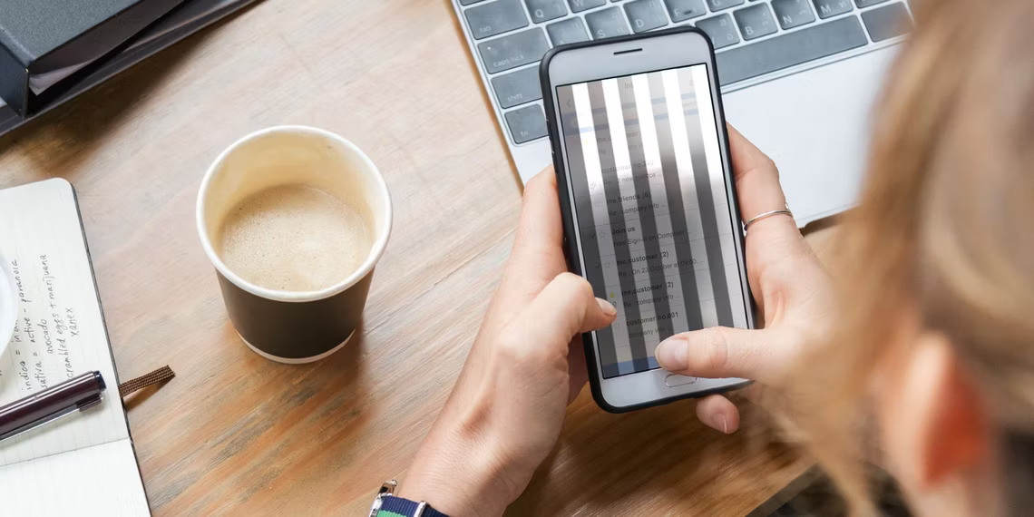 Cách khắc phục Màn hình điện thoại của bạn bị nhấp nháy