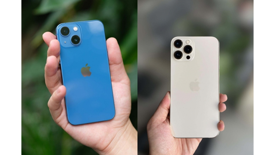 Giá ngang nhau, chọn iPhone 13 mới hay iPhone đời cũ 3 mắt?