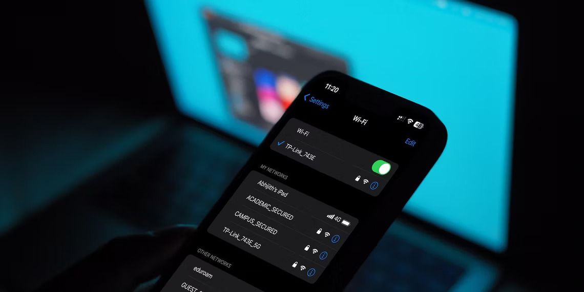 Cách chia sẻ mật khẩu Wi-Fi của bạn với Macbook