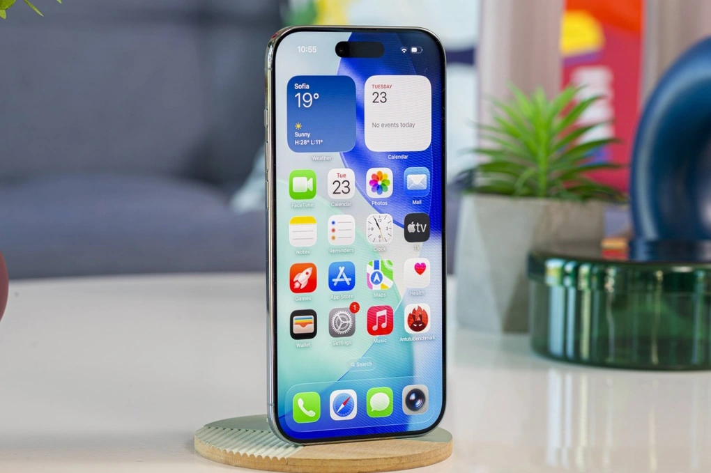 Ngôn Ngữ Thiết Kế Liquid Glass & Trải Nghiệm UI/UX