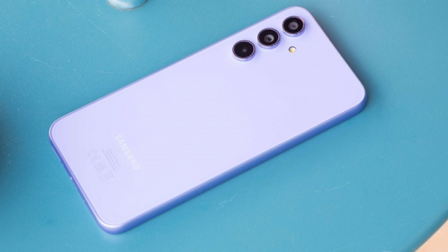 Điện thoại Samsung Galaxy S23 FE 5G 8GB 128GB Thiết bị đáng chú ý trong năm 2021