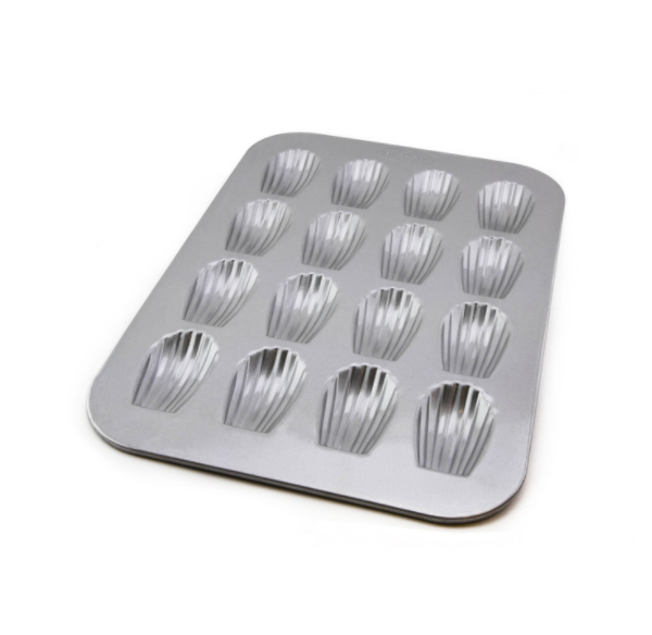 1297MD Khuôn bánh Madeleine 16 ô 5.1 x 7.6 x 1.6 cm