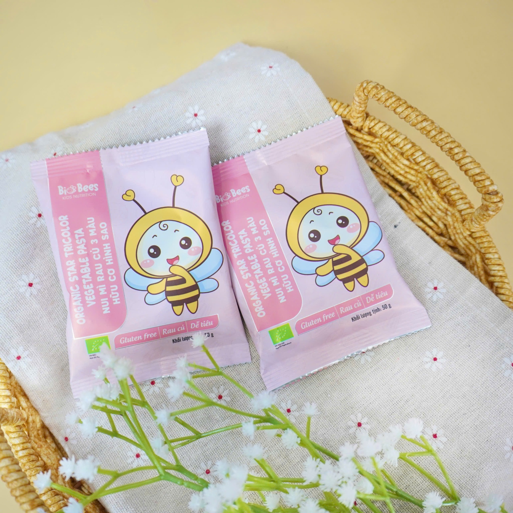 BIOBEES - Nui mì rau củ 3 màu hữu cơ hình sao 50g