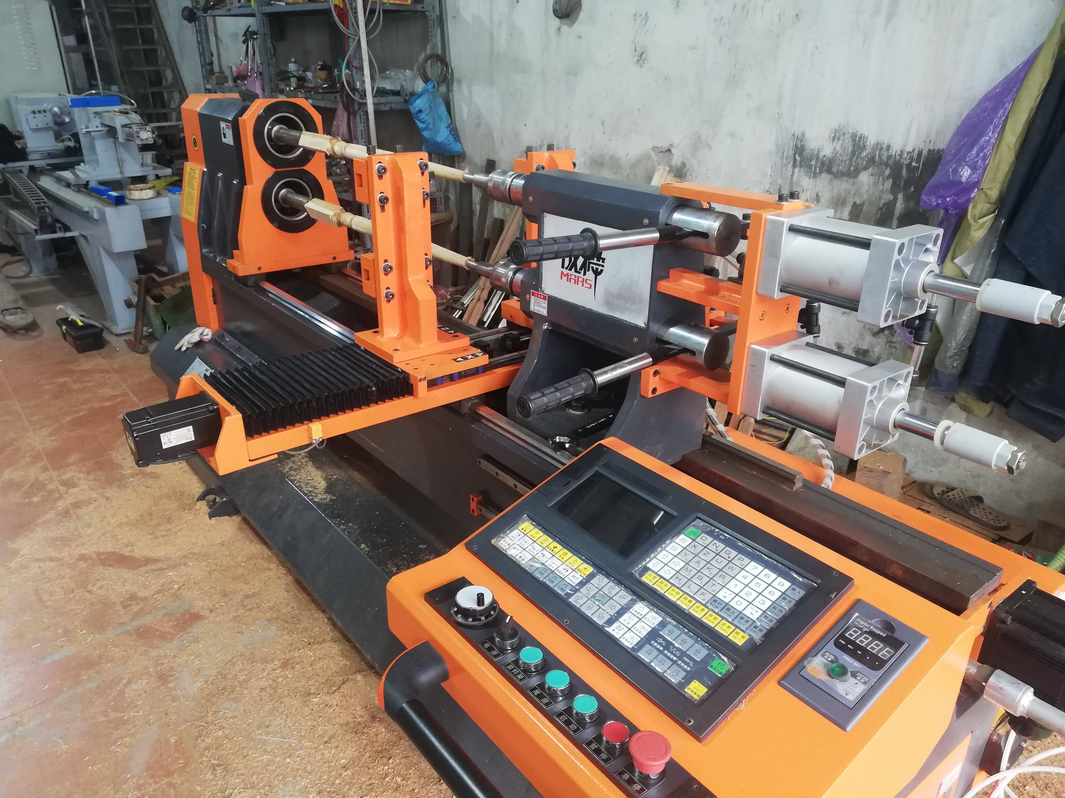 may-tien-cnc-gia-bao-nhieu-va-nen-chon-mua-loai-may-tien-nao-hang-nao