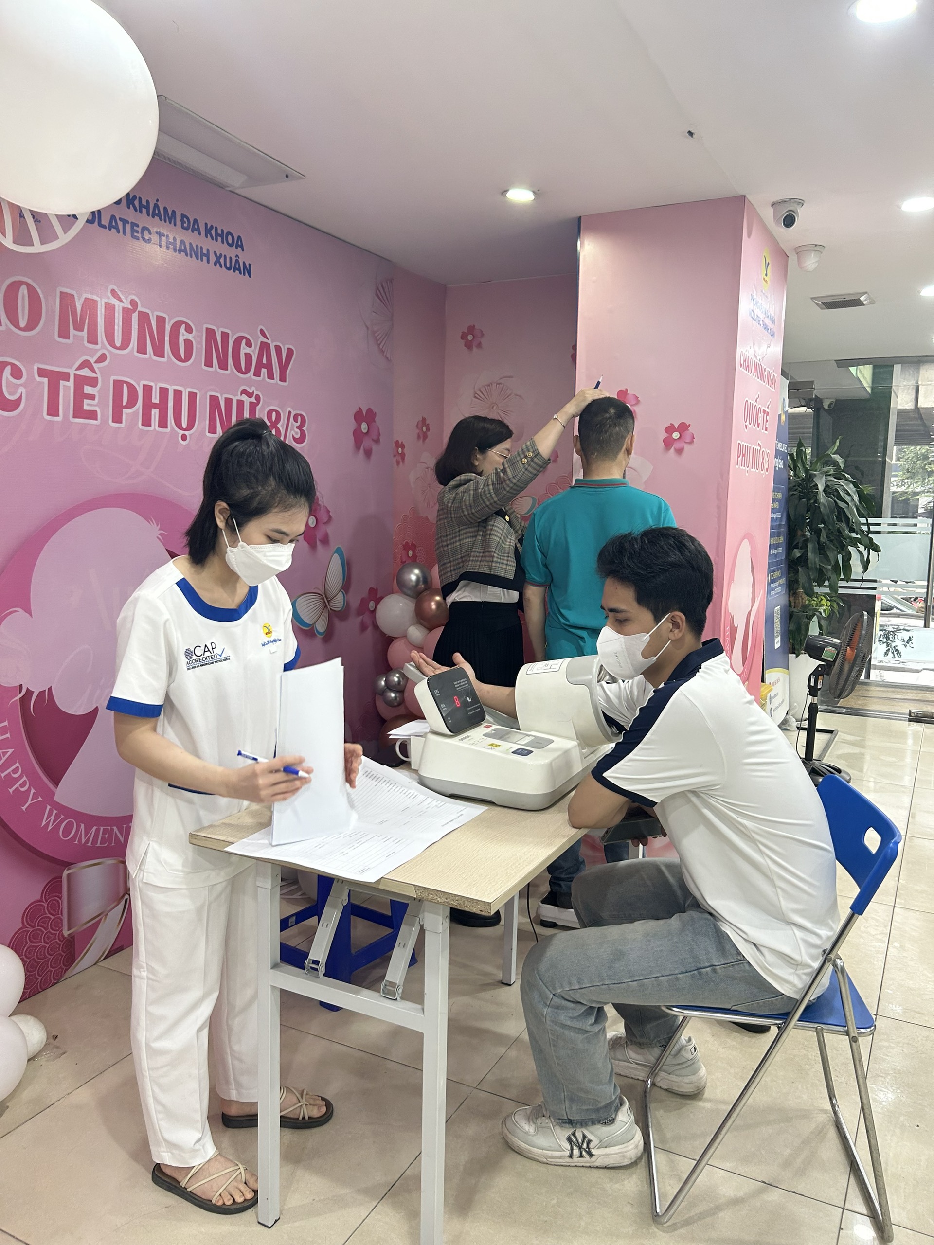 Công ty Kim Trường Phúc khám sức khỏe định kỳ cho nhân viên