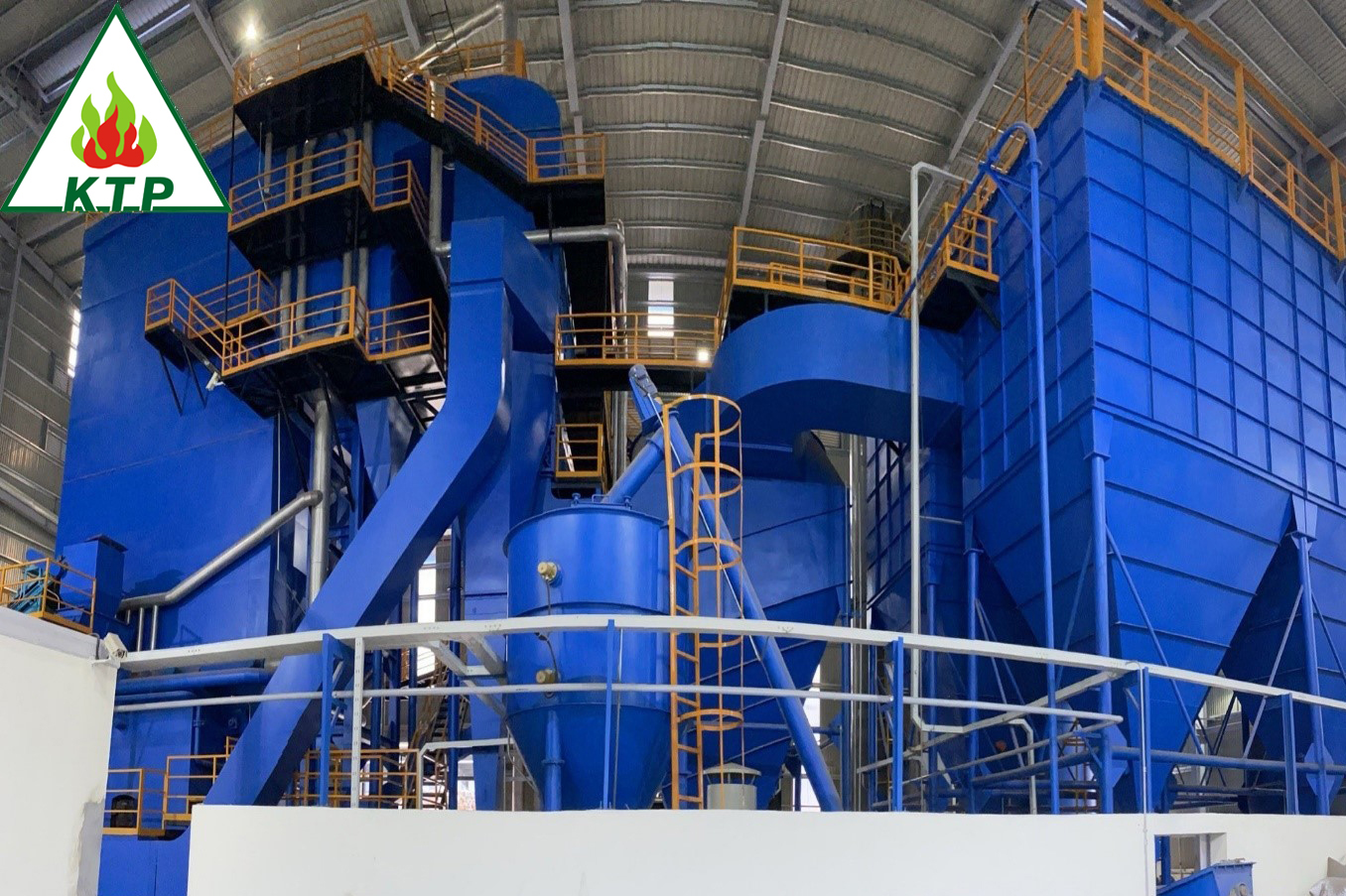 Lò hơi tầng sôi