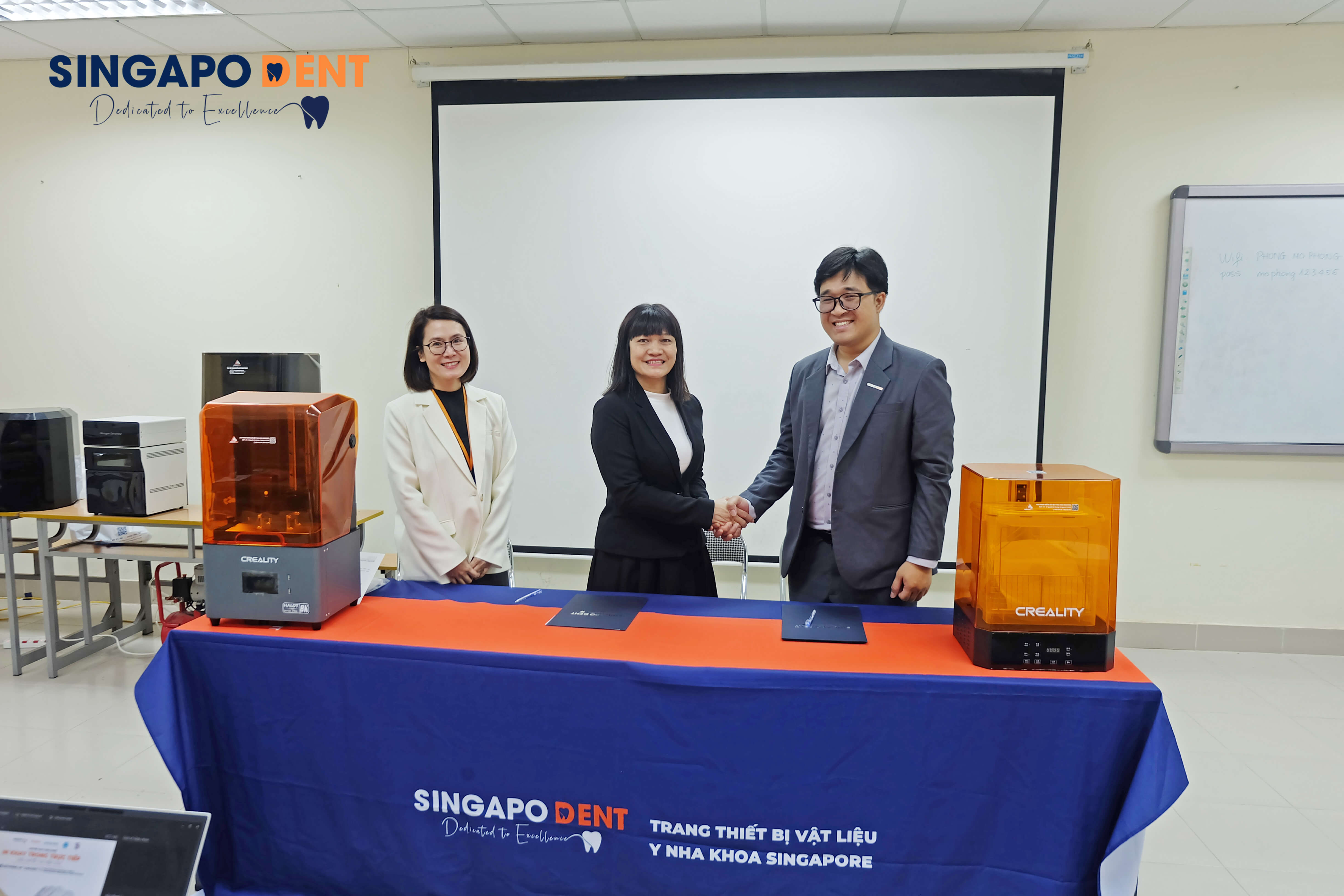 SINGAPODENT TRAO TẶNG MÁY IN 3D CHO KHOA RĂNG HÀM MẶT - ĐẠI HỌC Y DƯỢC HẢI PHÒNG