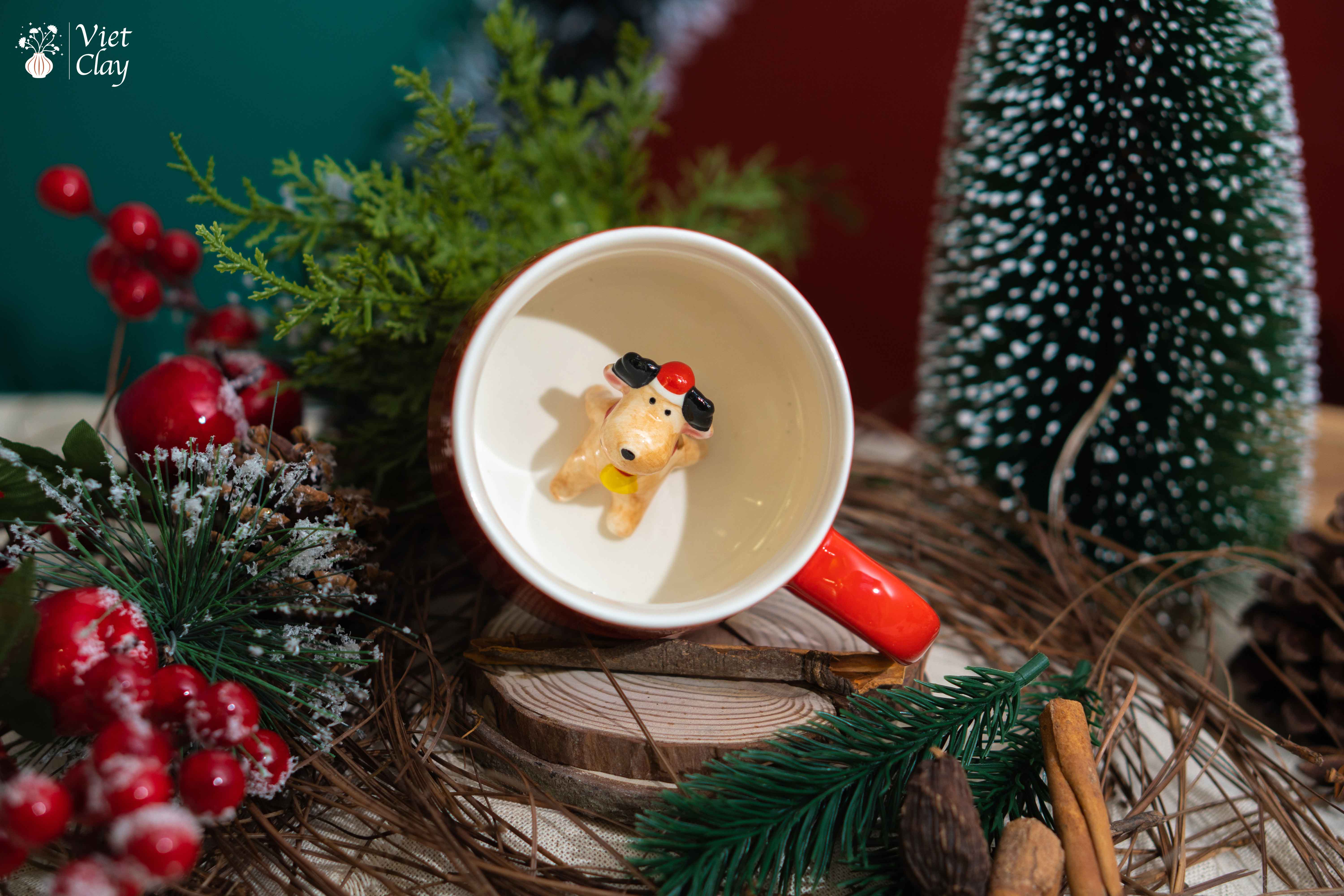 Cốc Sứ Món Quà Noel Ẩn Giấu