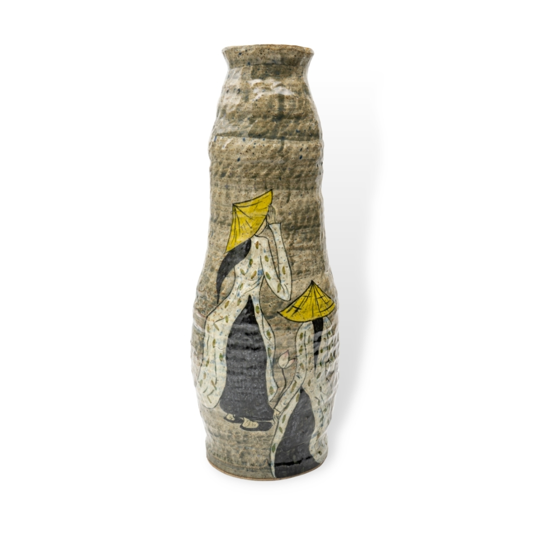 Bình Hoa Cô Gái Việt Nam