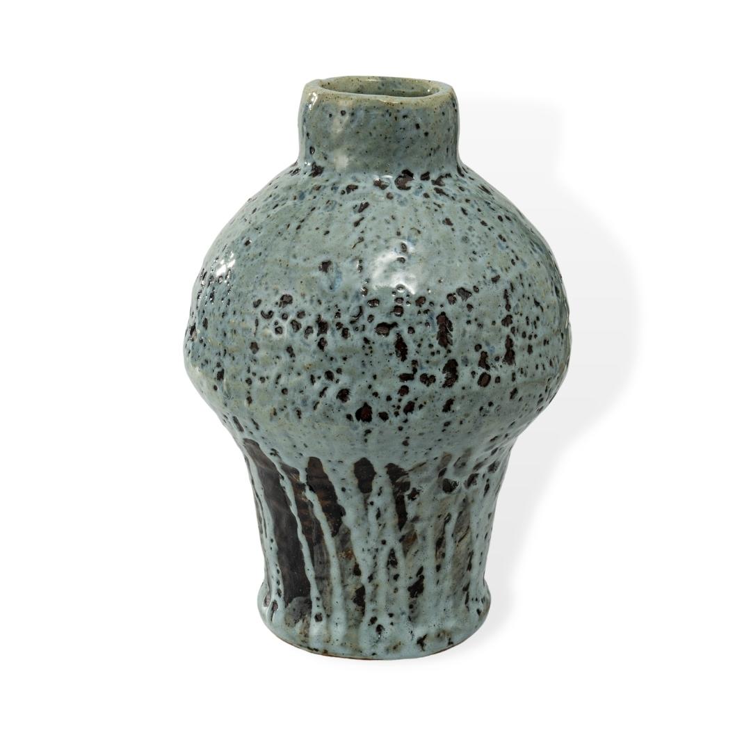 Bình Hoa Gốm Be Chạch - Men Lam Điểm Đen </br> (C:30cm; M:8cm)