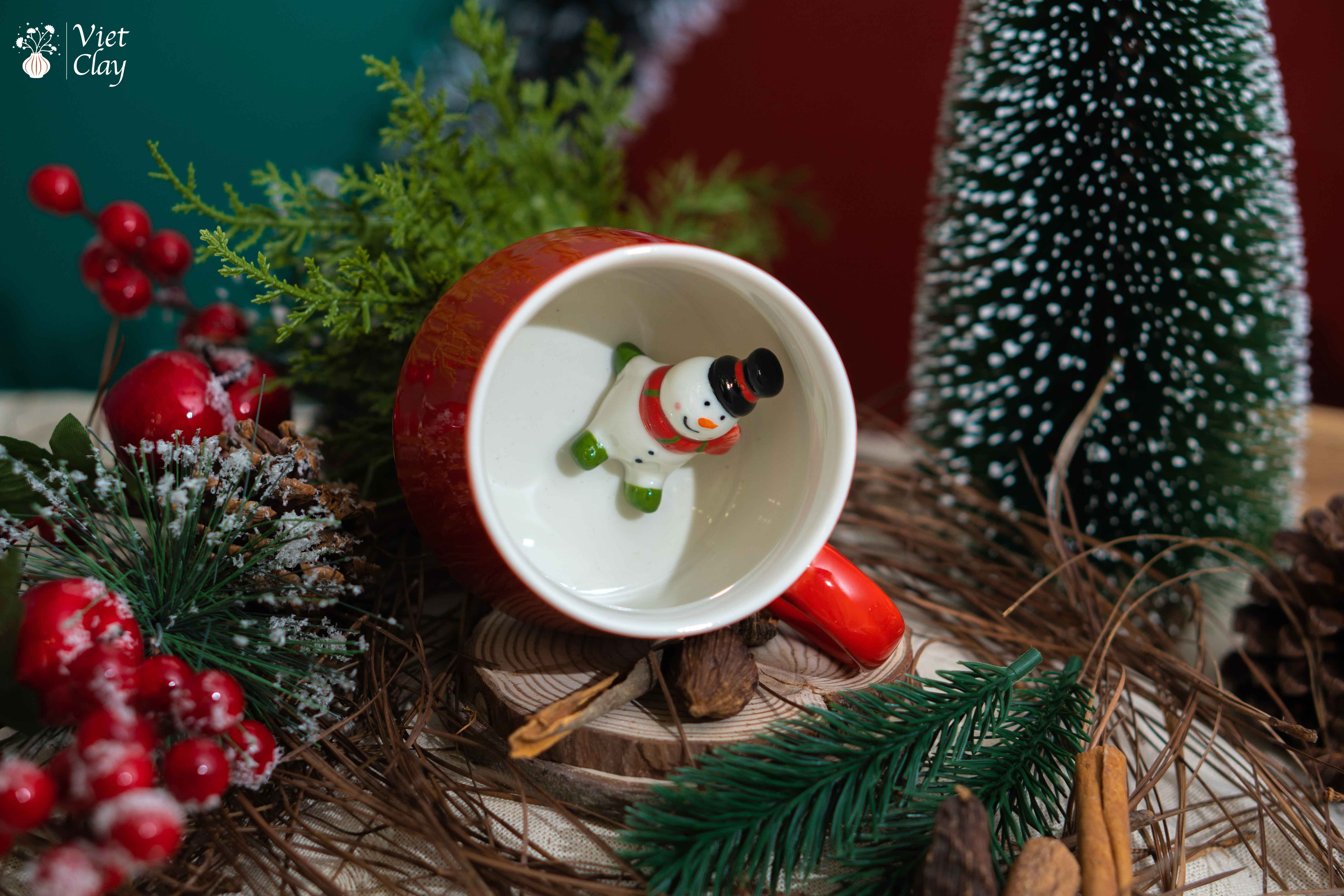 Cốc Sứ Món Quà Noel Ẩn Giấu