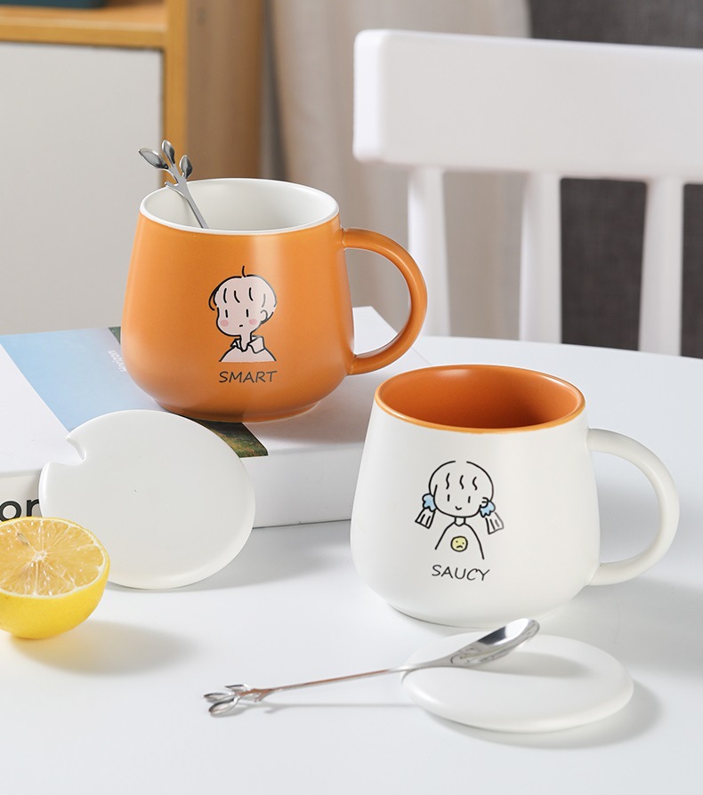 Cốc Sứ Hoạ Tiết Hoạ Hình Nam & Nữ (350ml)