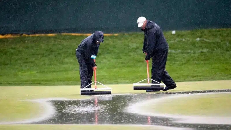Các sân golf duy trì khả năng chơi