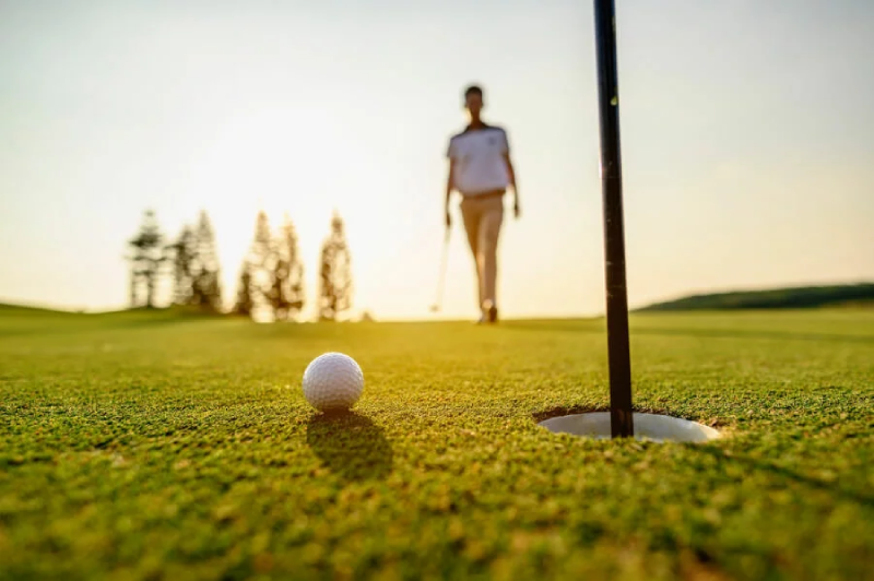 Điều kiện sân golf thay đổi như thế nào trong ngày