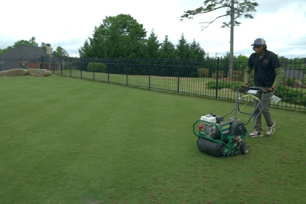 phương pháp sục khí sân golf