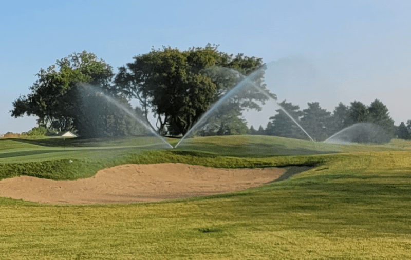 Mẹo thiết yếu về cảnh quan sân golf cho Greens và Fairways
