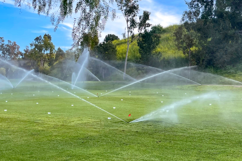 Mẹo tưới nước cho sân golf