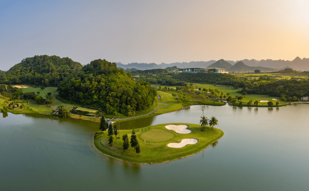 Tác động của thiết kế sân golf đến trải nghiệm và kỹ thuật của người chơi