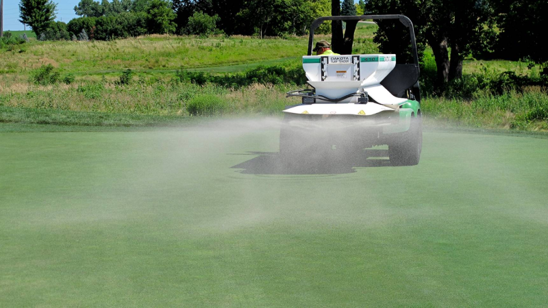 Tại sao phải rải cát trên Fairway sân golf