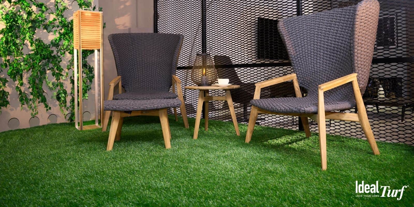 cỏ nhân tạo làm không gian sống trong văn phòng