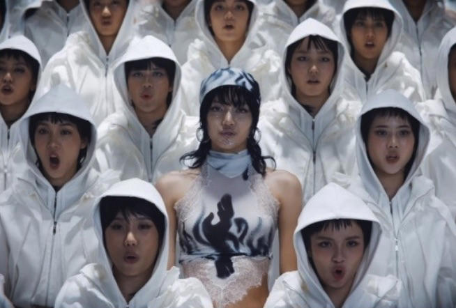 Công ty của Lisa Blackpink bị tố ăn cắp chất xám